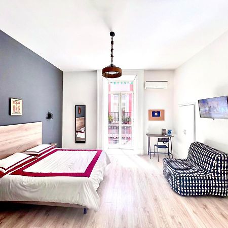 J-Appartment Toledo Napoli Bagian luar foto