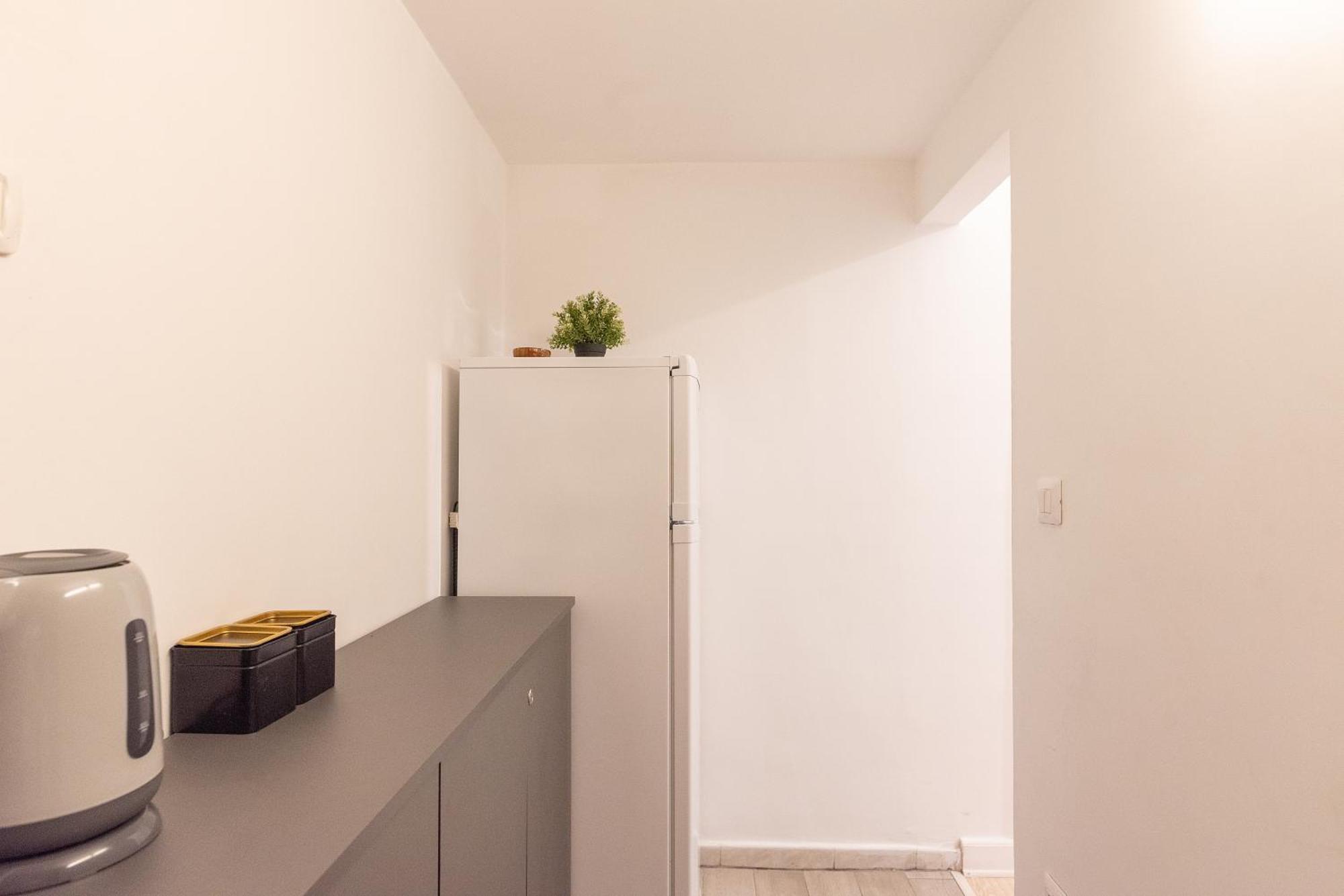 J-Appartment Toledo Napoli Bagian luar foto