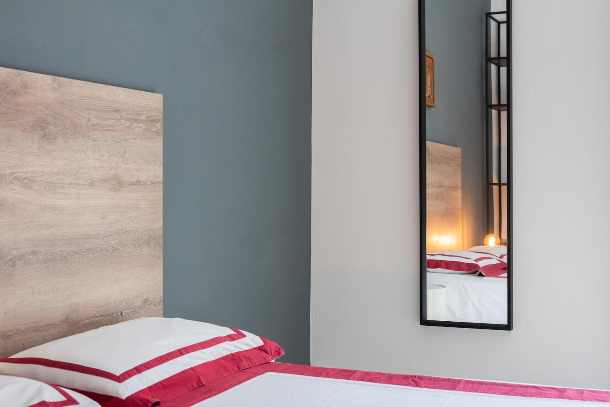 J-Appartment Toledo Napoli Bagian luar foto